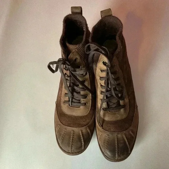 UGG Cayli Coconut Shell Rain‎ Boot Lace up Duck Bootie Women's US Size 7 Winter - Picture 2 of 12